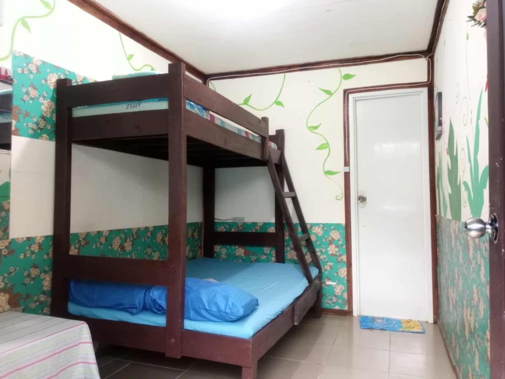 mama hostel El nido - Tap to explore photos