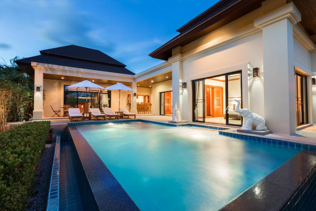 Вилла (Вилла с 2 спальнями и бассейном), Nai Harn Baan-Bua Villas