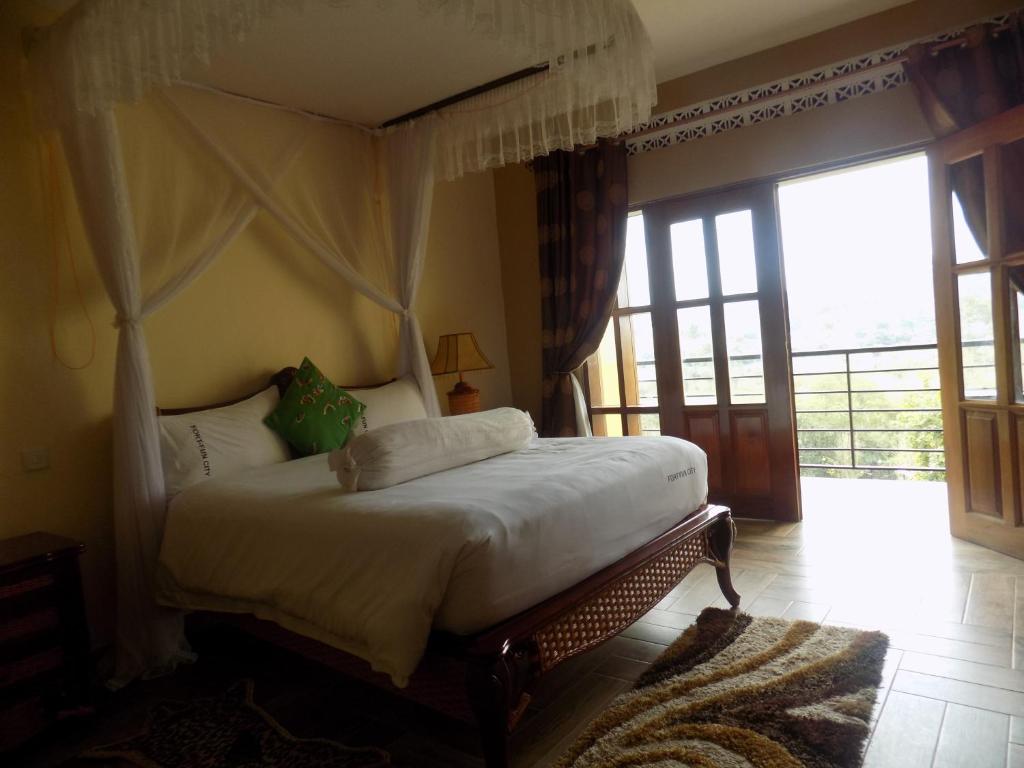 Fort Fun City Hotel Fort Portal photo 3