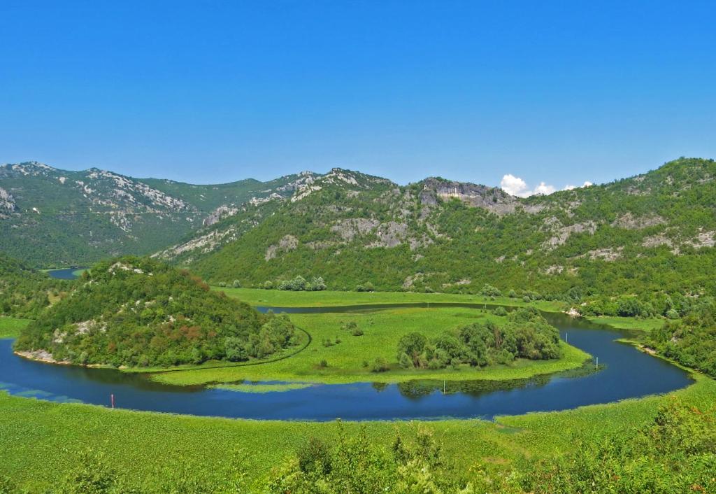 Estate & Winery San Duyevo
