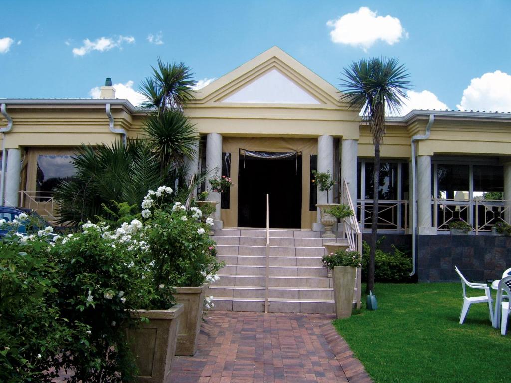 Lajava Guest Lodge photo 2