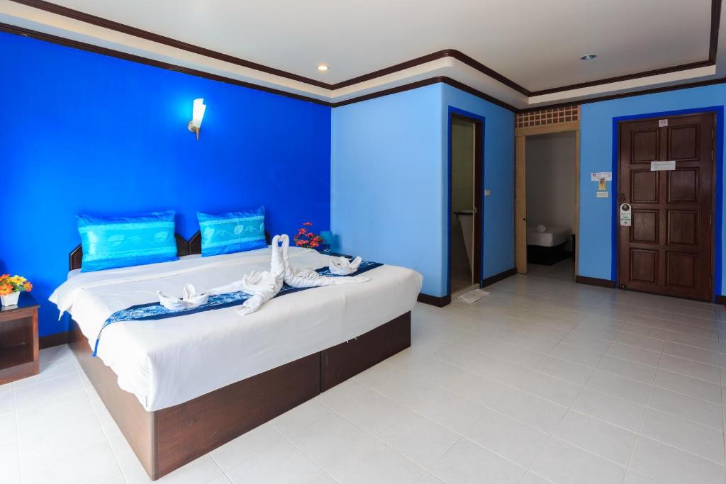 Семейный (Семейный люкс (для 3 взрослых и 1 ребенка)), Grand Orchid Inn