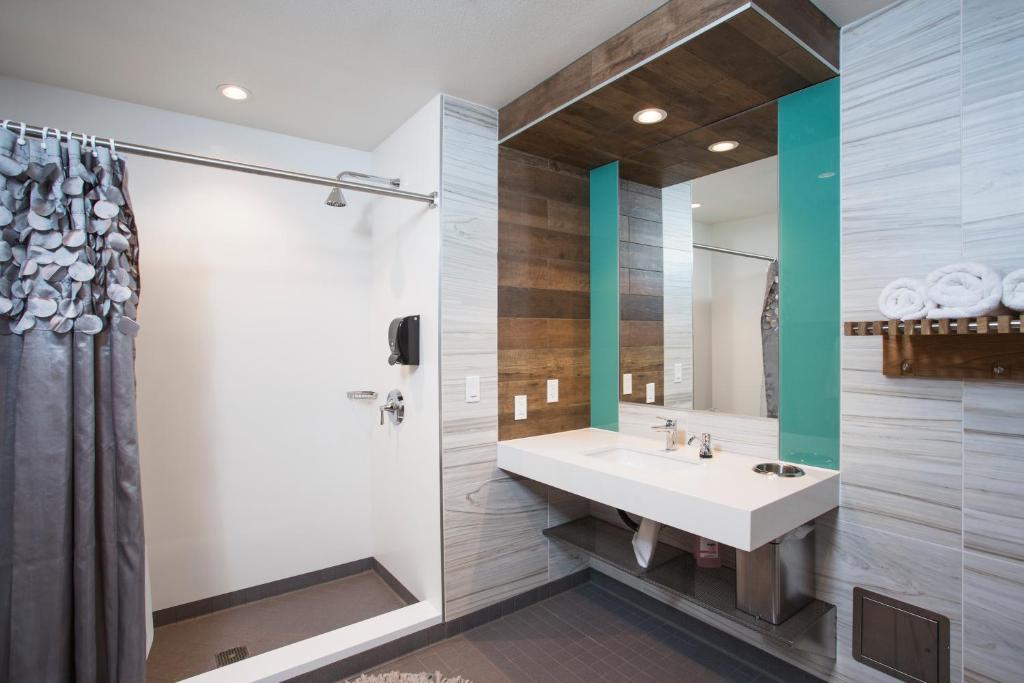 Двухместный (Номер Делюкс с кроватью размера «queen-size»), HI Los Angeles - Santa Monica Hostel