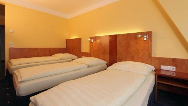 Трехместный (Трехместный номер), Aparthotel Astro - Nichtraucherhotel