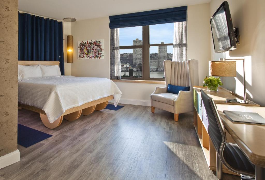 Двухместный (Номер Делюкс с кроватью размера «king-size» и видом на Бродвей), Arthouse Hotel