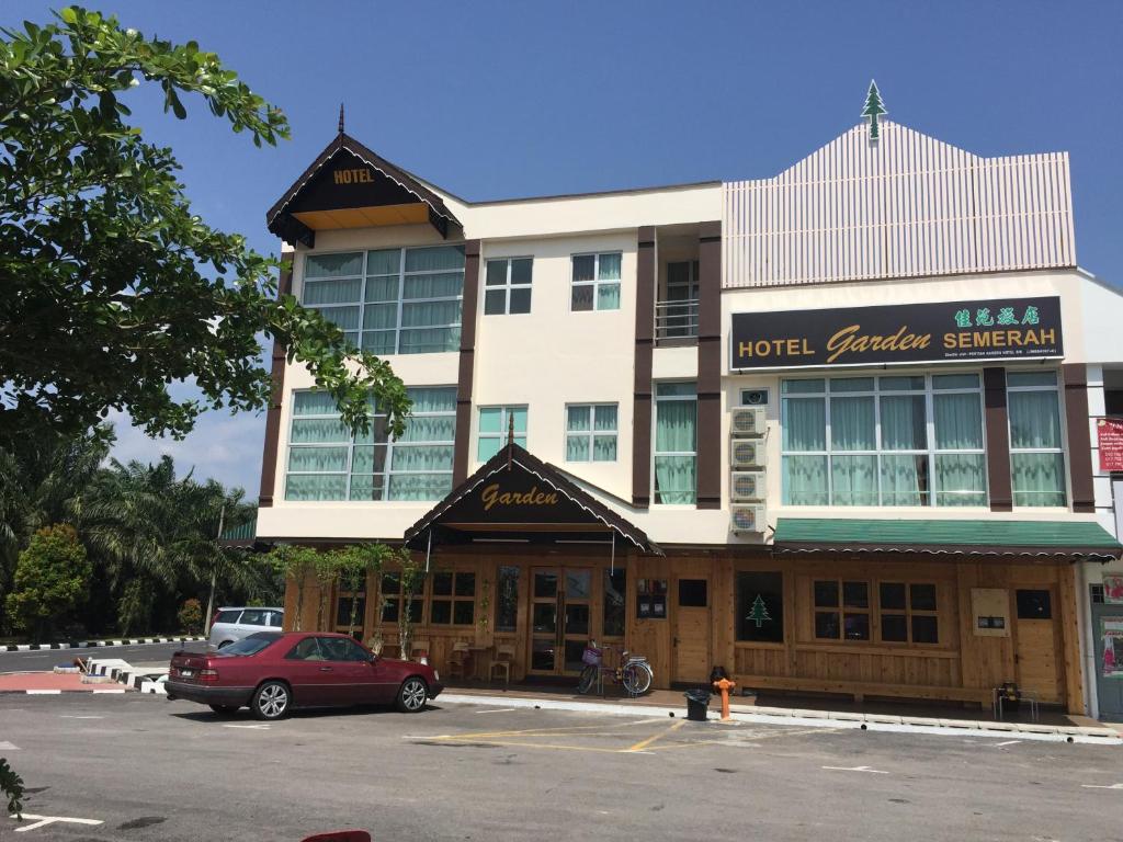 Semerah Garden Hotel photo 1