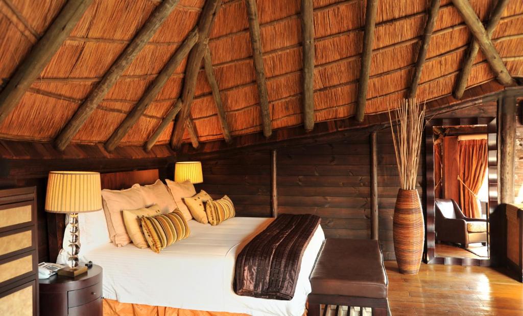 Serena Mivumo River Lodge photo 1