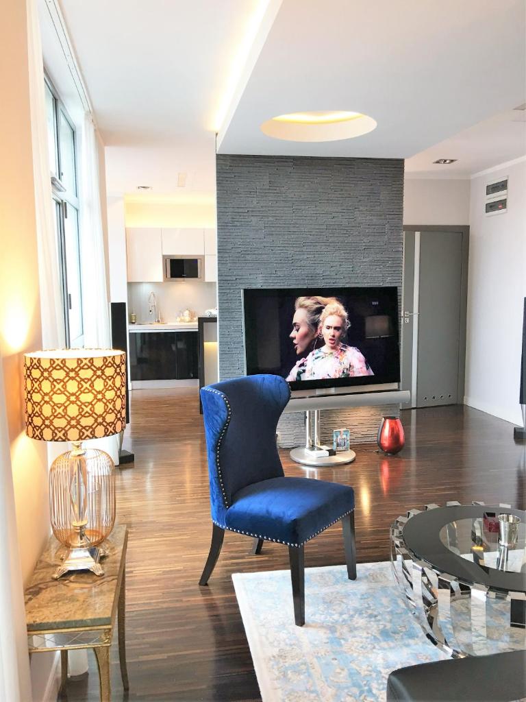 MONDRIAN Luxury Suites & Apartments Market Square photo 4