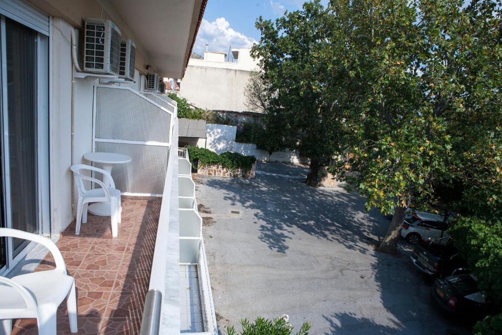Giannis Hotel photo 3