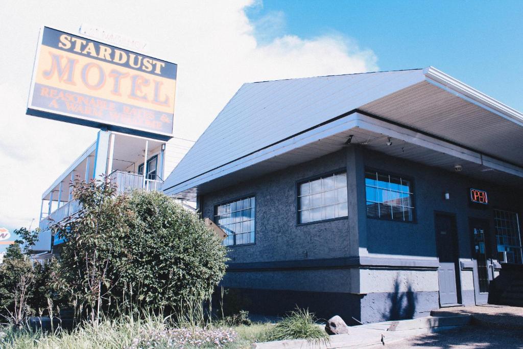 Stardust Motel photo 2