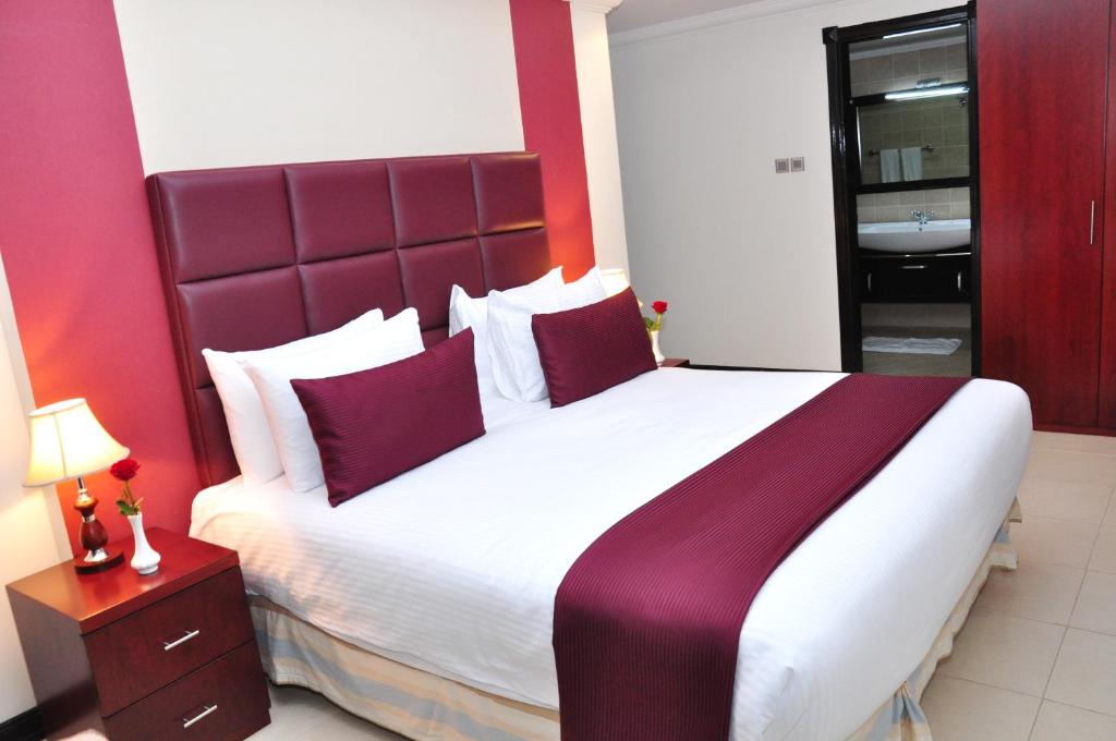 Сьюит (Стандартный люкс), Отель Ewan Ajman Suites Hotel