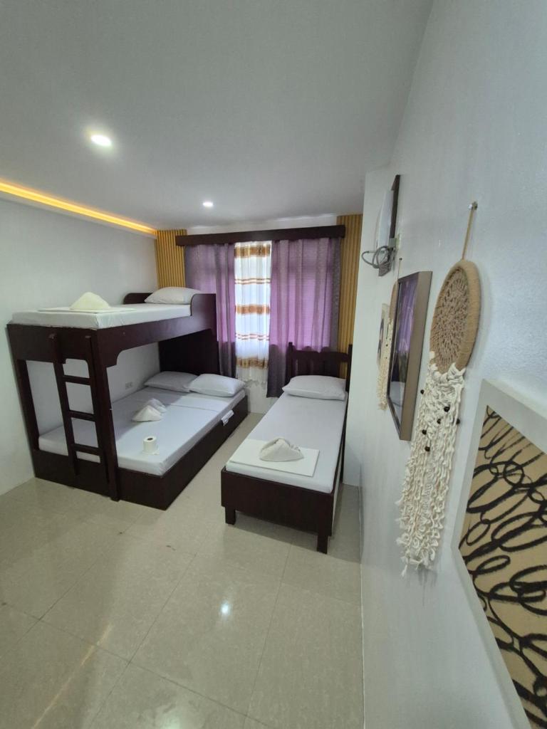Island Hop Inn Room Type - Quadruple Room