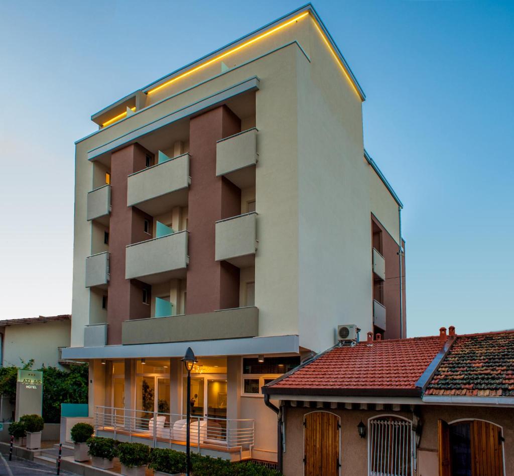 Hotel Atlas photo 1