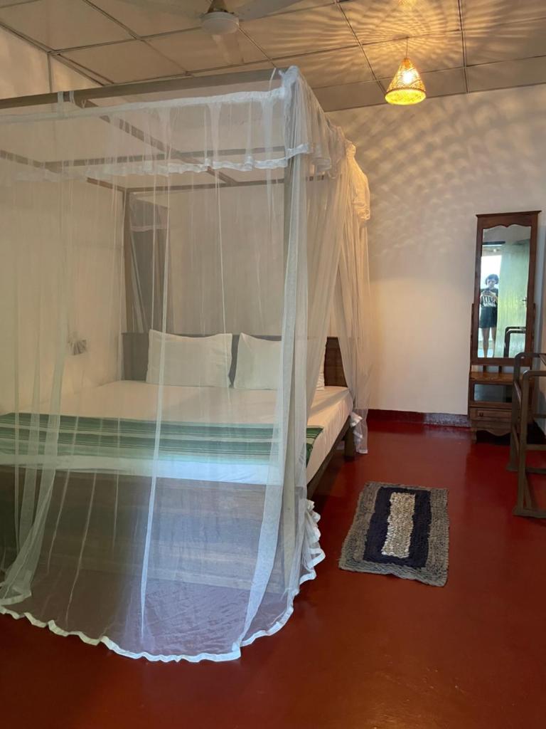 Sandaru Guest House - Tap to explore photos