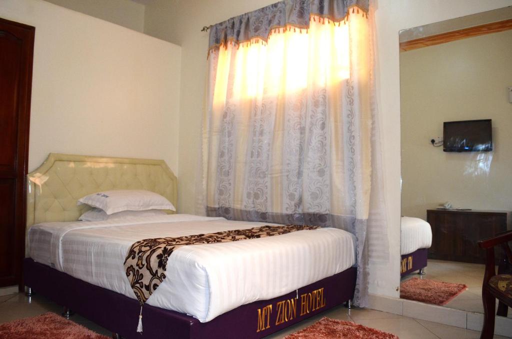 Mt. Zion Hotel Annex photo 3