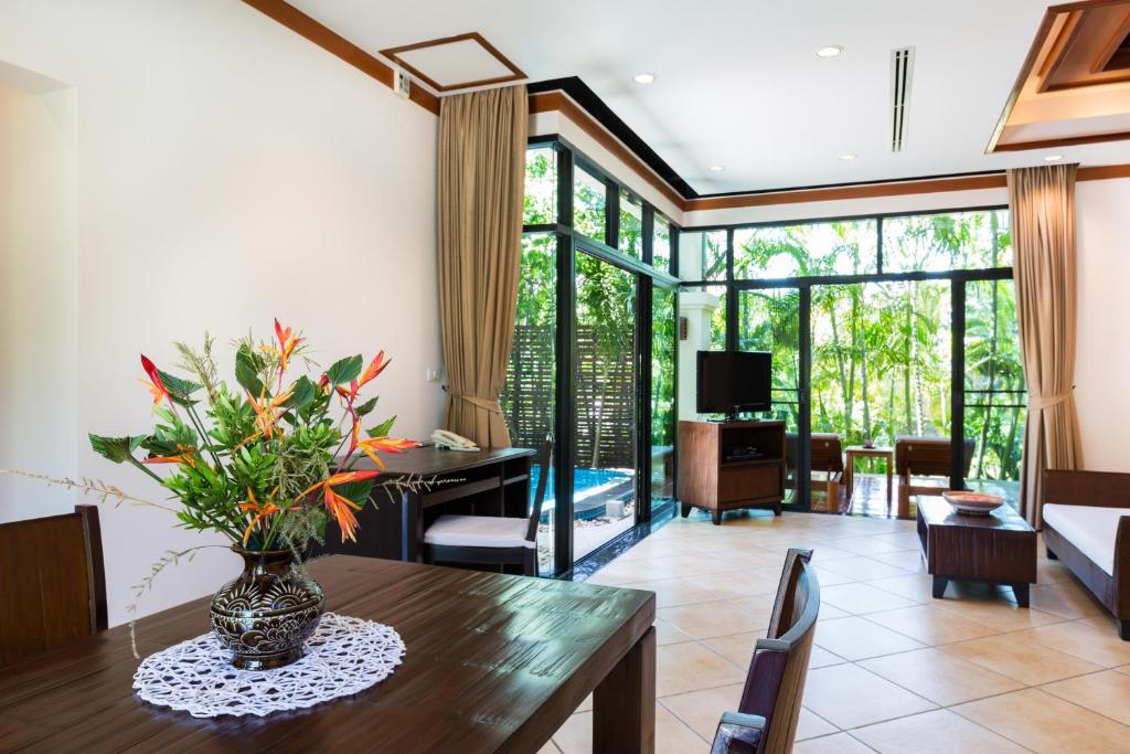 Вилла (Вилла с 1 спальней), Nai Harn Baan-Bua Villas