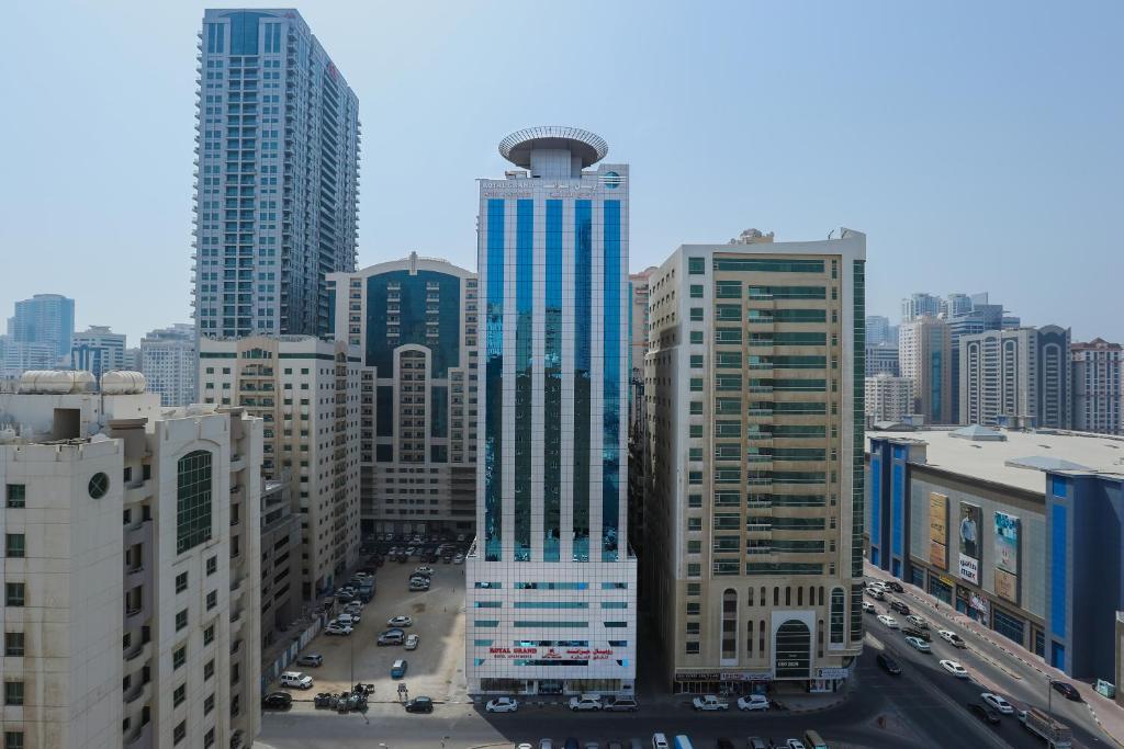 Royal Grand Suite Hotel photo 2