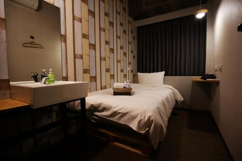 Nys Loft Hotel - Hostel - Tap to explore photos