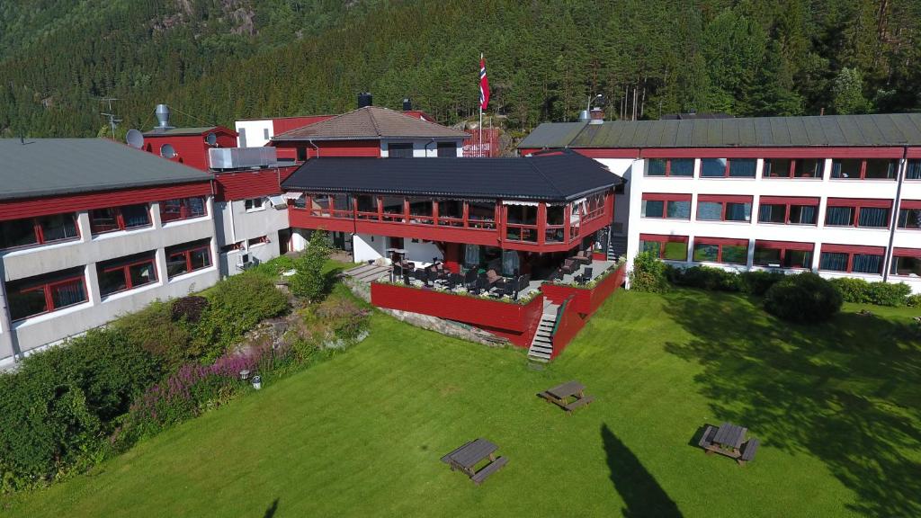 Revsnes Hotel, Aseral