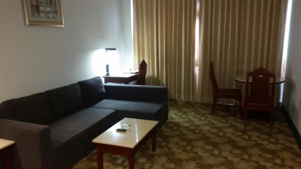 Сьюит (Люкс), Ariston Hotel Bangkok