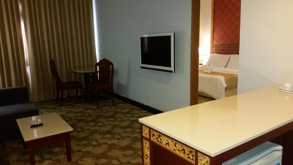 Сьюит (Люкс), Ariston Hotel Bangkok