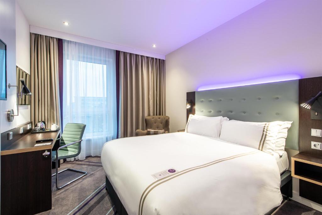 Premier Inn Essen City Centre Room Type - Double Room