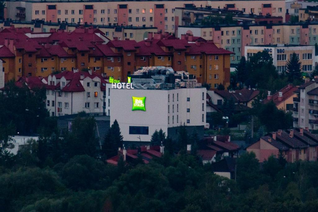 ibis Styles Nowy Sacz - Tap to explore photos