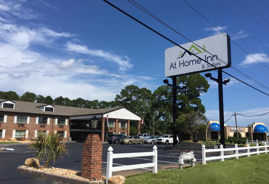 At Home Inn - Pensacola photo 4