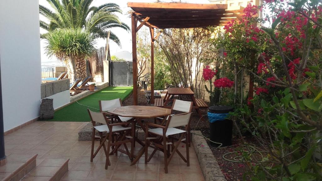 LUXURY VILLA Ocean Views photo 4