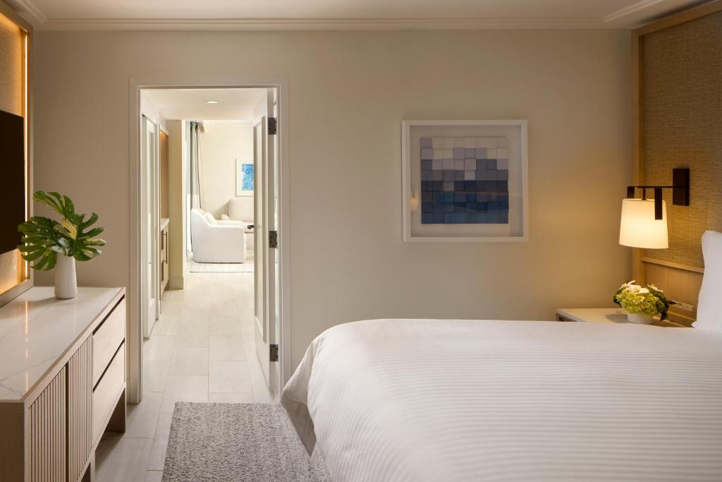 Loews Miami Beach Hotel – South Beach Room Type - Junior Suite