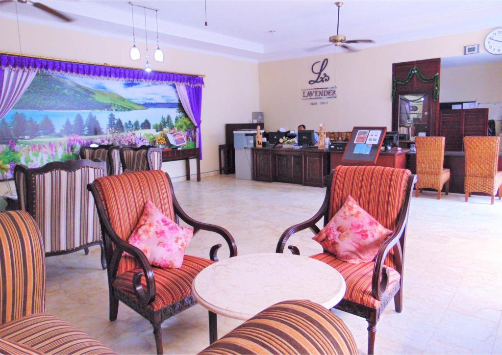Romantic Private Villas Kuta Bali - Tap to explore photos
