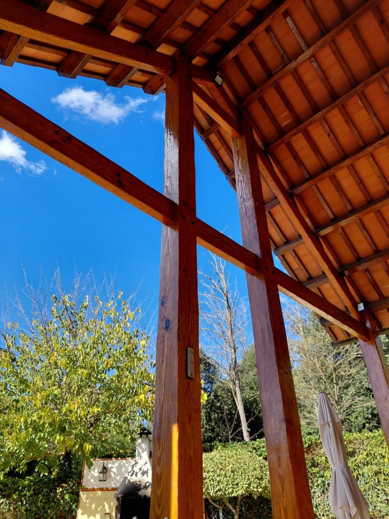 Chalet Entre Parques Naturales - Tap to explore photos