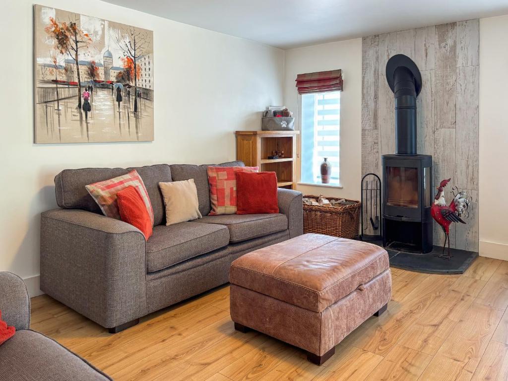 Townend Cottage - Tap to explore photos