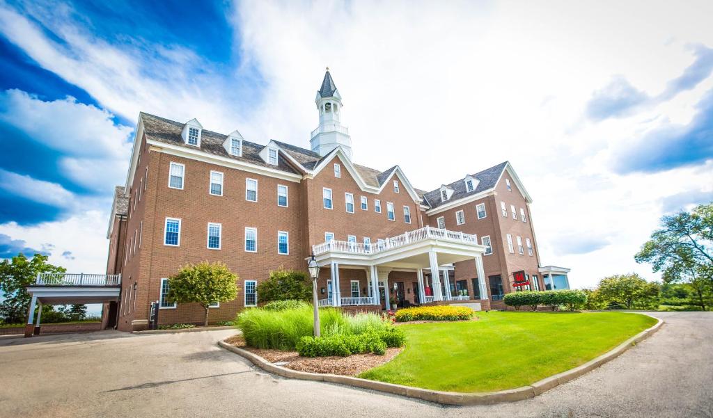 The Delafield Hotel image