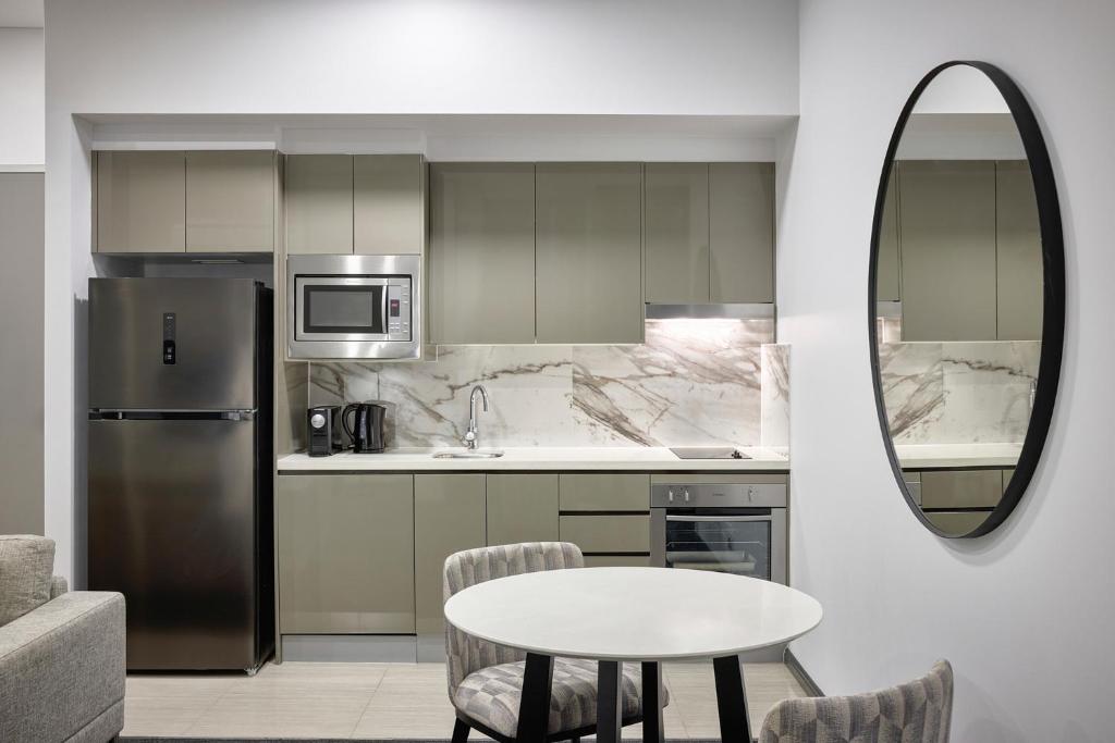 Meriton Suites Campbell Street, Sydney photo 3
