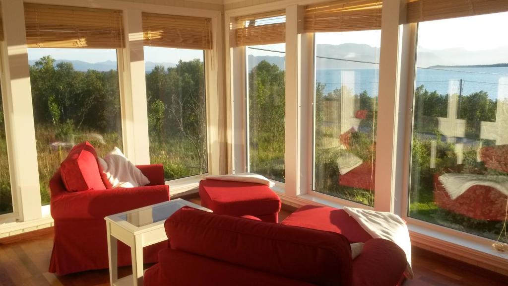 Fjord House photo 3