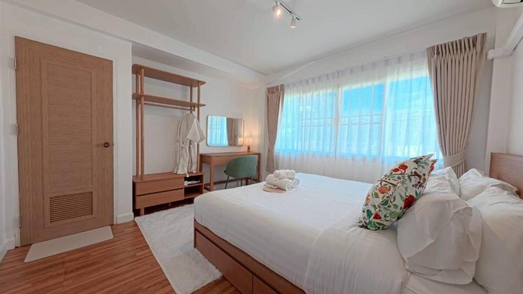 Center of old town - 3BR 3BA - Nara Lanna Villa, Chiang Mai