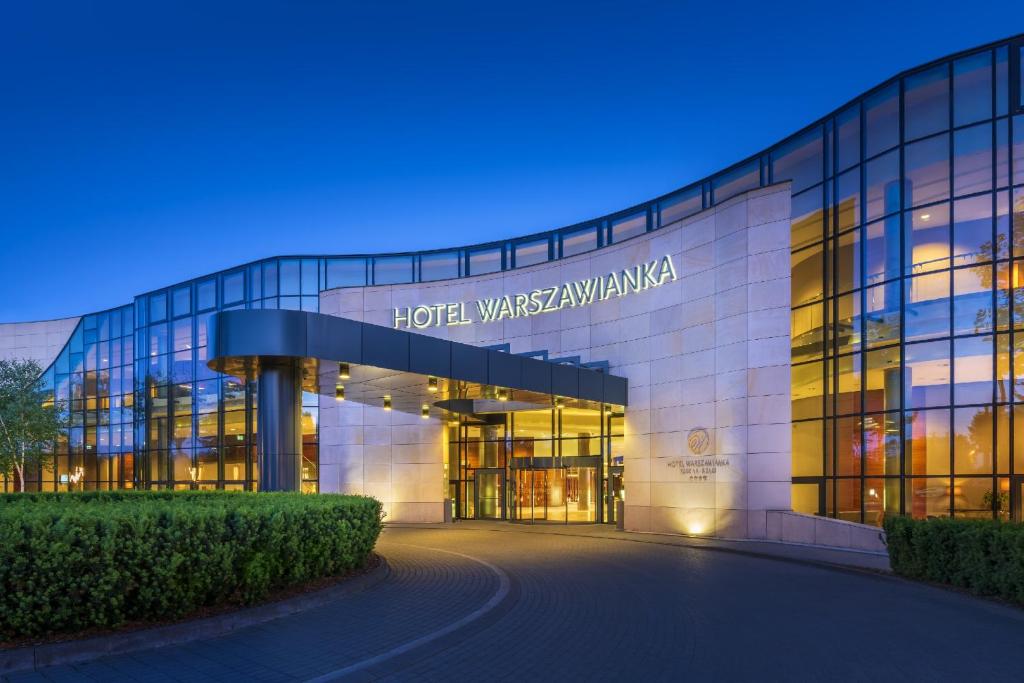 Hotel Warszawianka, Makow