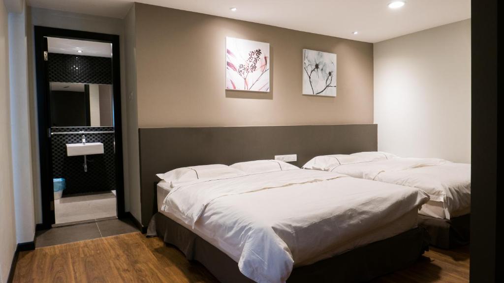 Семейный (Семейный люкс), KL Guest Hotel