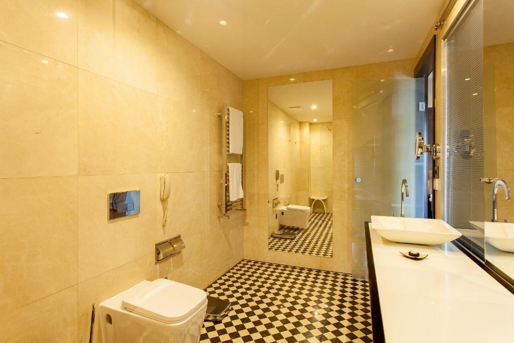 Сьюит (Полулюкс), Quentin Boutique Hotel