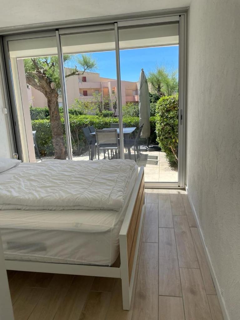 Le Cosy - T4 avec terrasse privée, Face à la mer avec parking et wifi, Agde