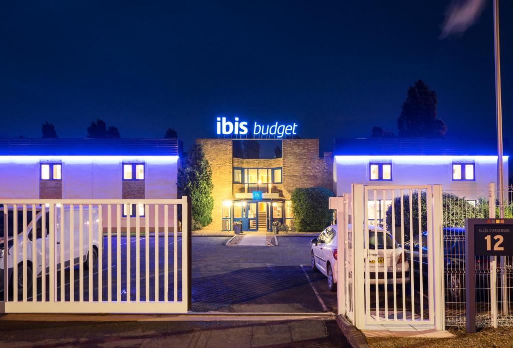ibis budget Châtellerault Nord photo 1
