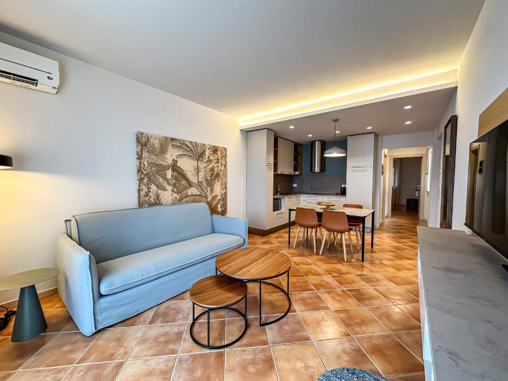 Castello Belvedere Apartments - Tap to explore photos