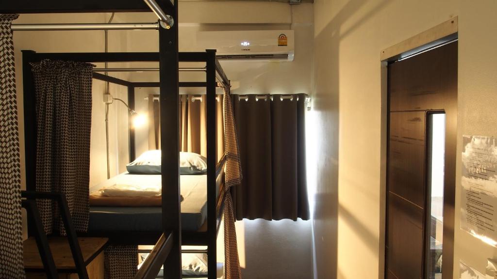 Номер (Общий шестиместный номер для мужчин и женщин), Dhub Hostel Donmueng