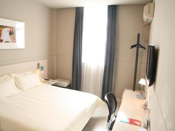 Jingjiang Inn Zhengzhou Hongqi Road photo 1