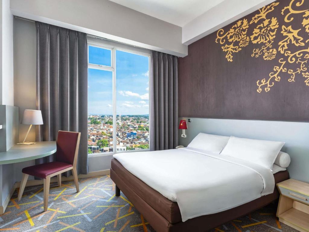 Ibis Styles Malang Room Type - Superior Queen Room