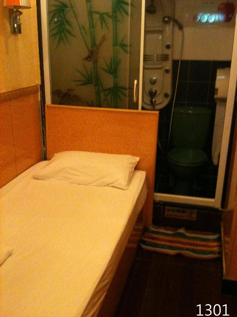 Одноместный (Стандартный одноместный номер), USA Hostel Hong Kong