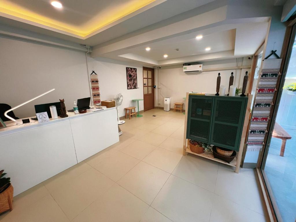 Trybe Capsule Hostel Chiang Mai - Tap to explore photos