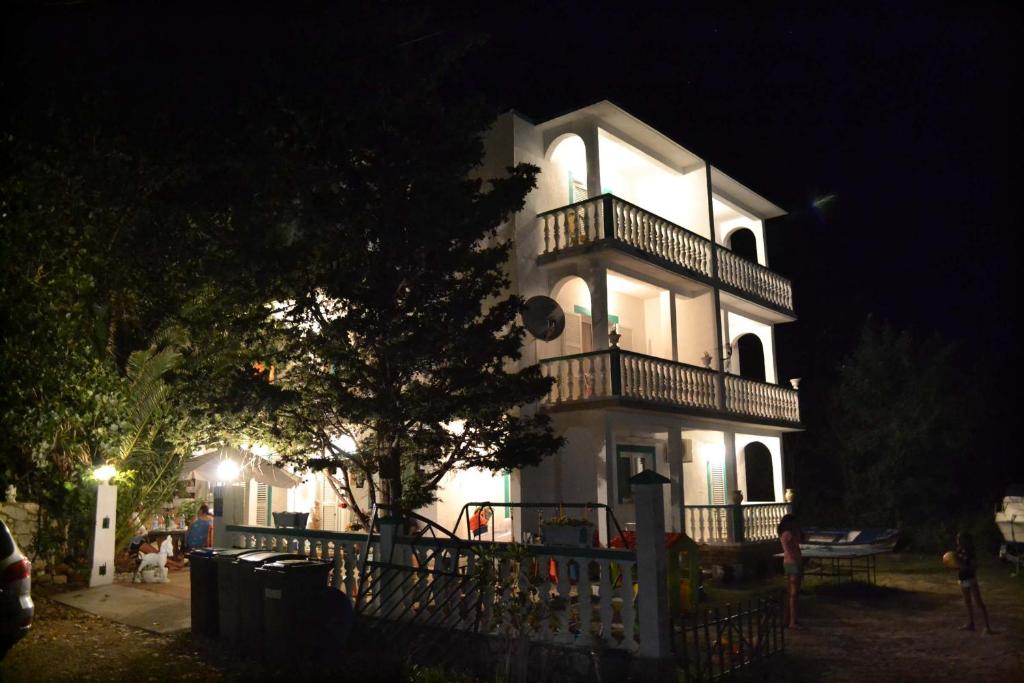 Apartmani Jenny i Tania photo 2