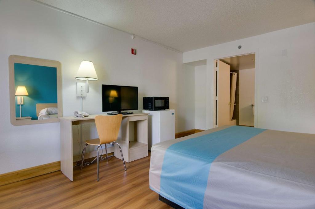 Motel 6-Atlanta, GA